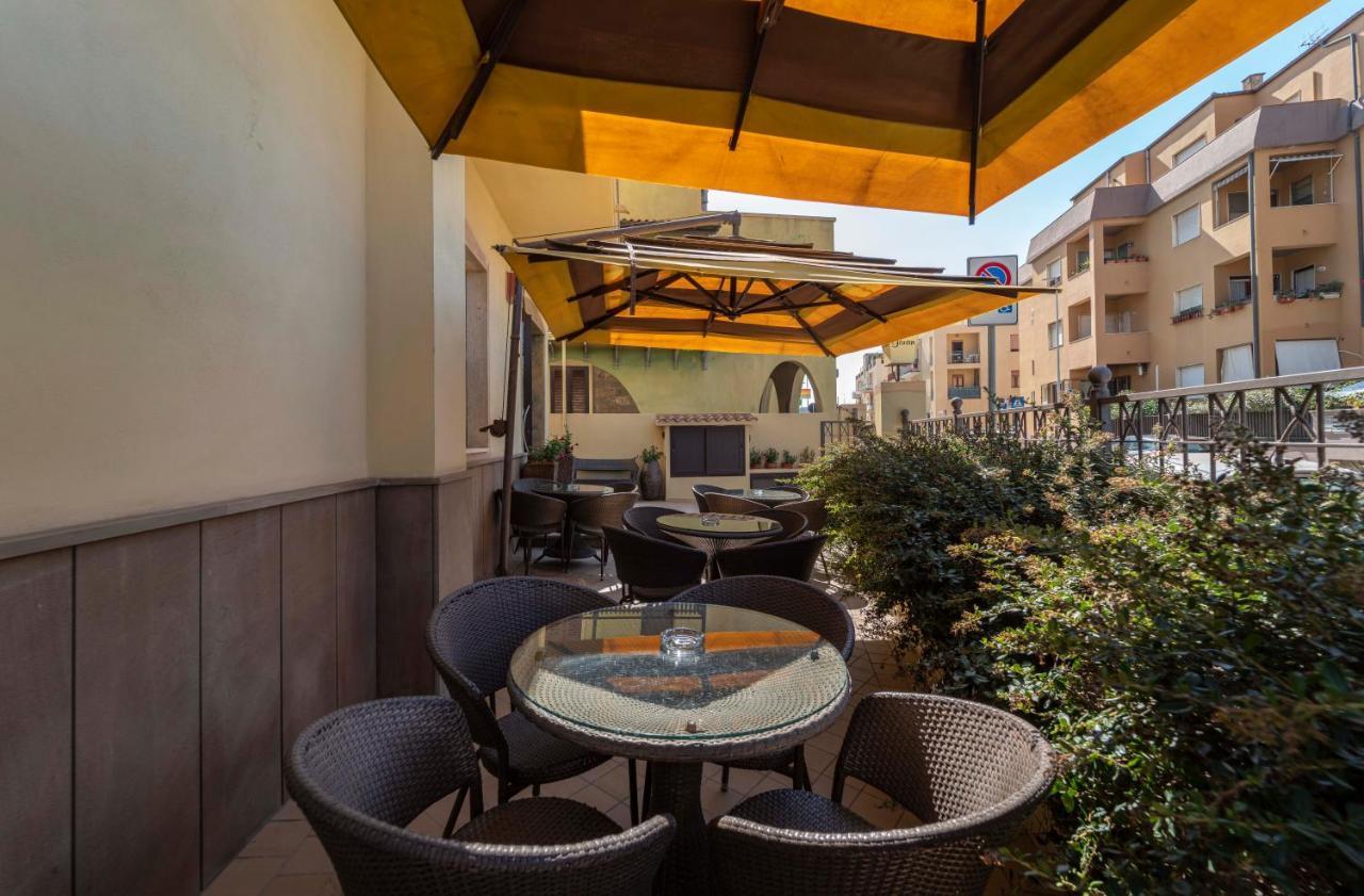 Hotel San Giuan Альгеро Экстерьер фото