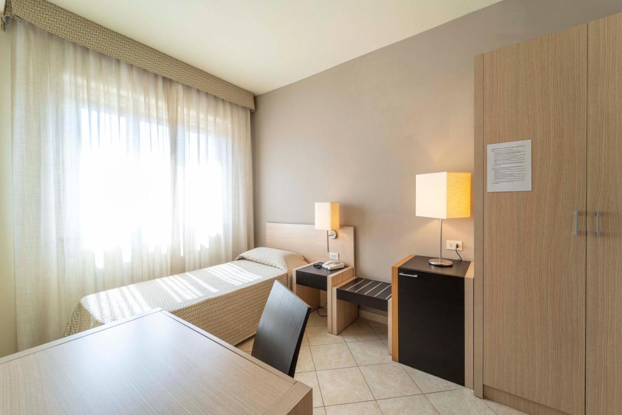 Hotel San Giuan Альгеро Экстерьер фото