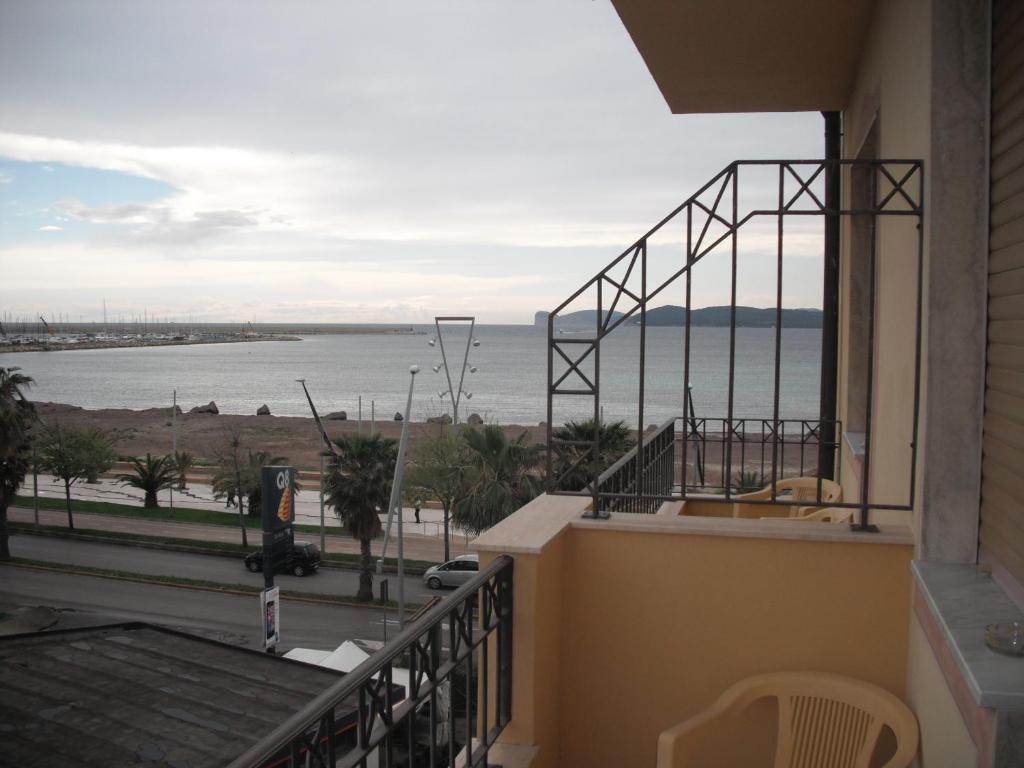 Hotel San Giuan Альгеро Номер фото