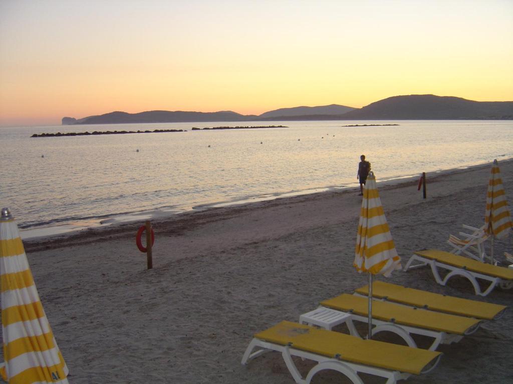 Hotel San Giuan Альгеро Экстерьер фото